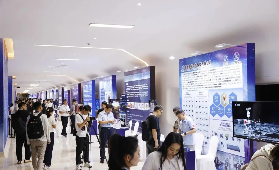 增速22.8%！長春新區(qū)服務(wù)業(yè)強(qiáng)勢領(lǐng)跑“上半場”，網(wǎng)絡(luò)經(jīng)濟(jì)貢獻(xiàn)突出